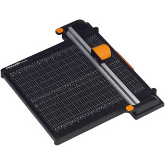 Fiskars řezačka papíru A4, 5457